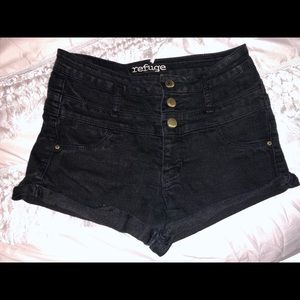 REFUGE (charlotte russe) shorts
